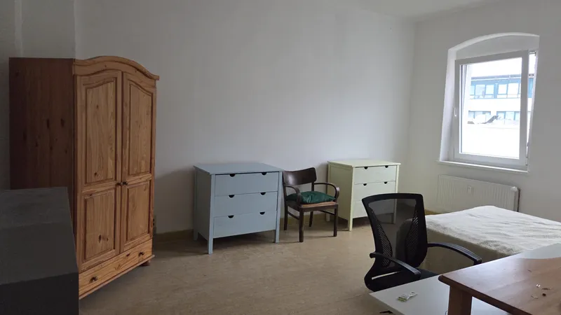 Charmante geräumige 1-Zimmer-Wohnung zur Untermiete — photo 1